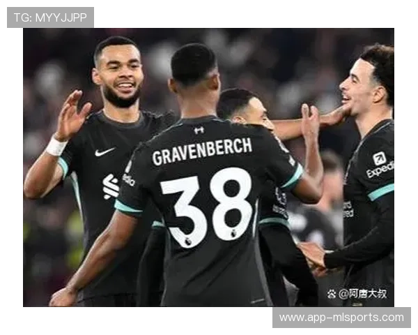 英超第19轮焦点战：利物浦迎战利兹联，索博斯洛伊复出对决勒温